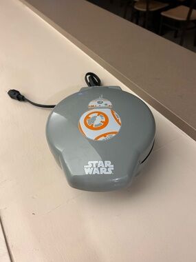 Star Wars BB-8 Waffel Maker. Works fine! Disney Think Geek